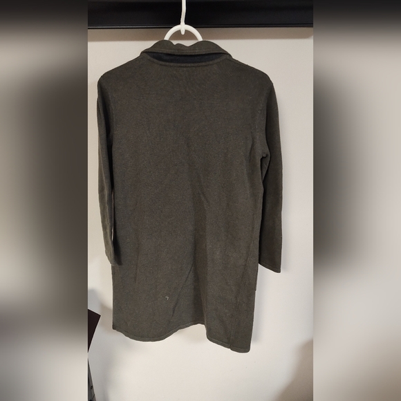 Women's Banana Republic Long Cardigan Sweater - Size Small Petite - Olive Color - Picture 3 of 5
